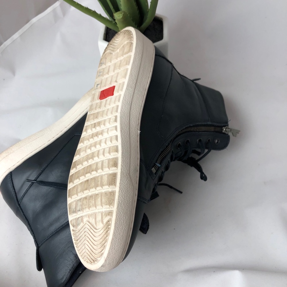 Pajar Canada -Rebel Side Zip High Top Sneakers. - Picture 6 of 8